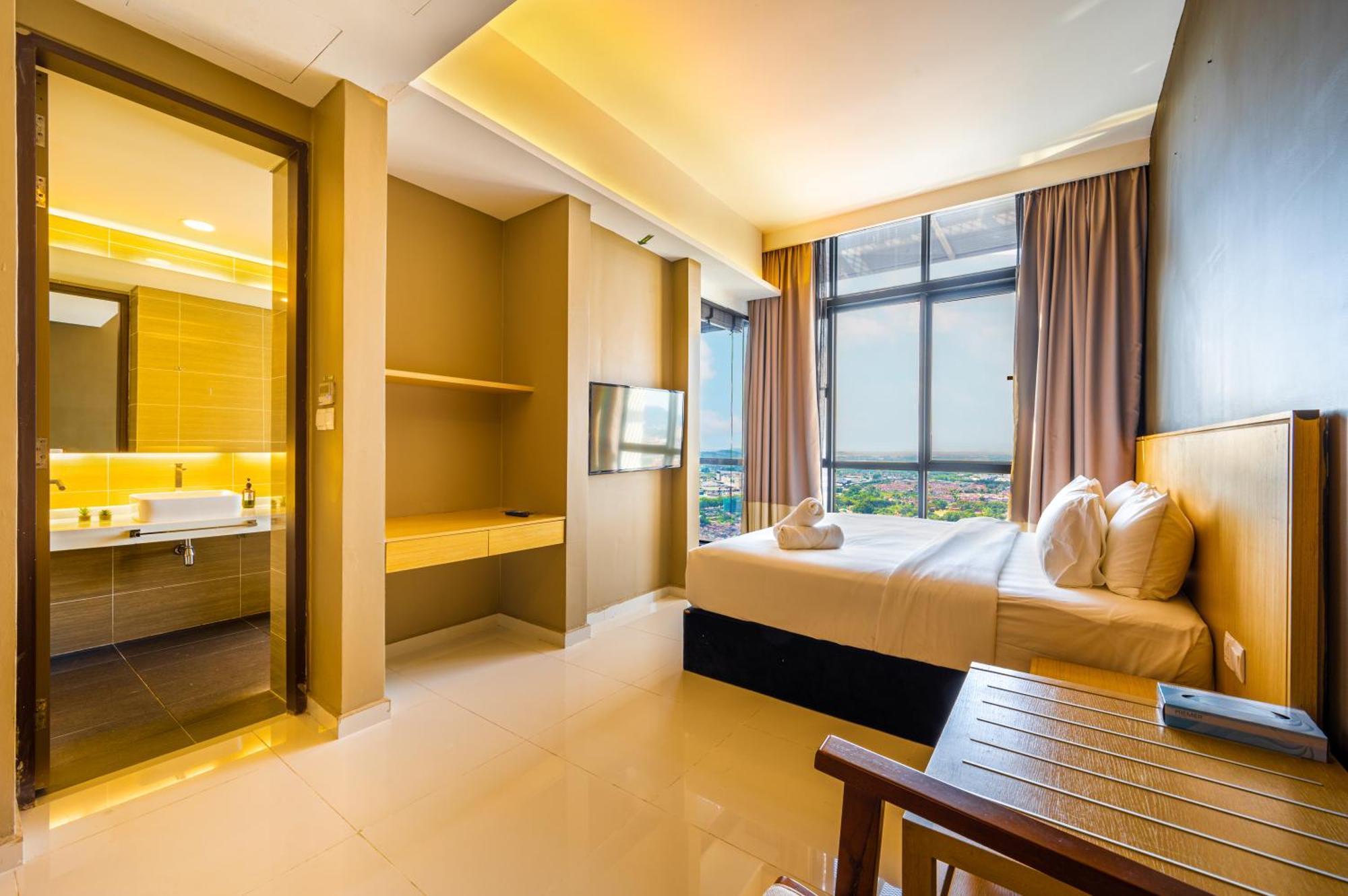 Greystone 99 Suites Малакка Экстерьер фото
